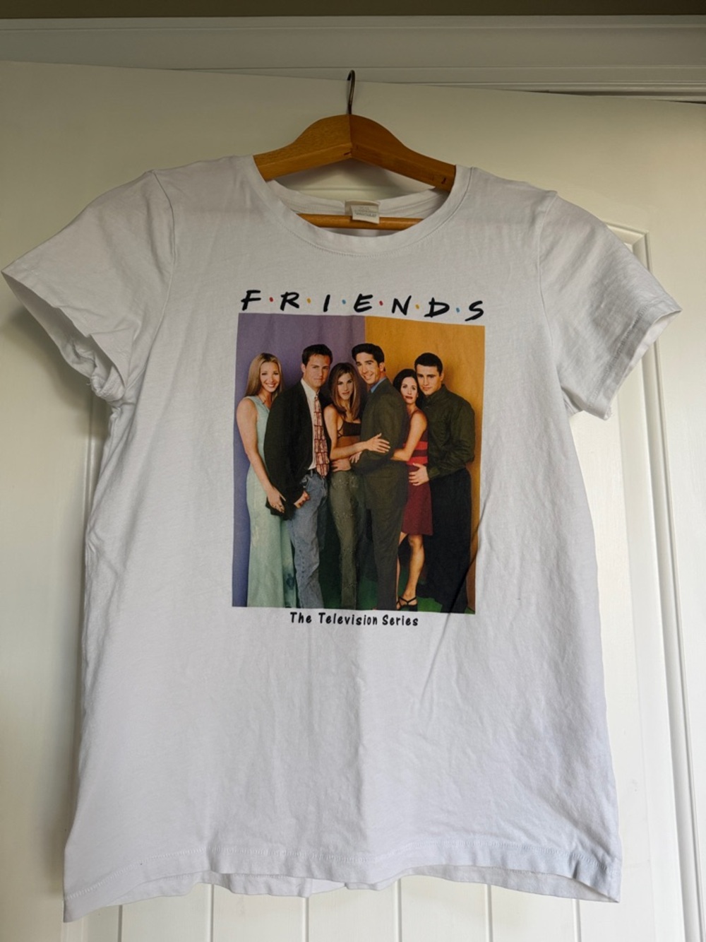 H&M White FRIENDS Graphic Photo Tee